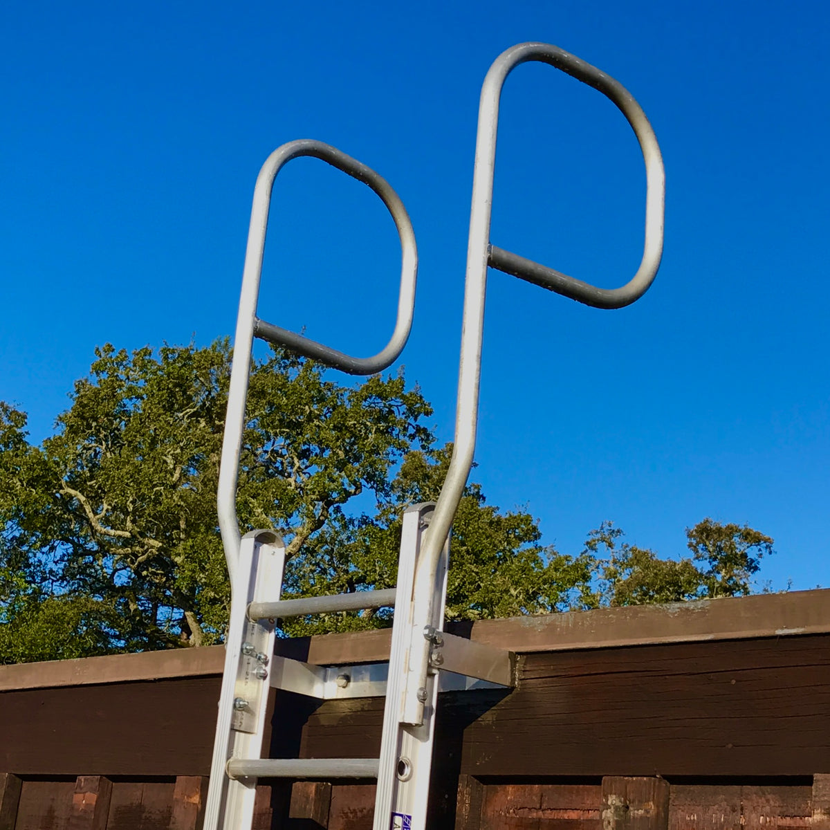 Side Rails In Ladder Aluminum Fixed Ladder - Roof Access Ladder - OSHA Fixed Ladder – AnyLadder